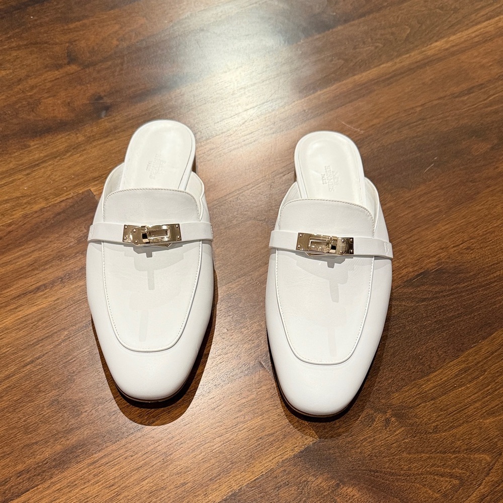 HERMES White Leather Slip-On Loafers
